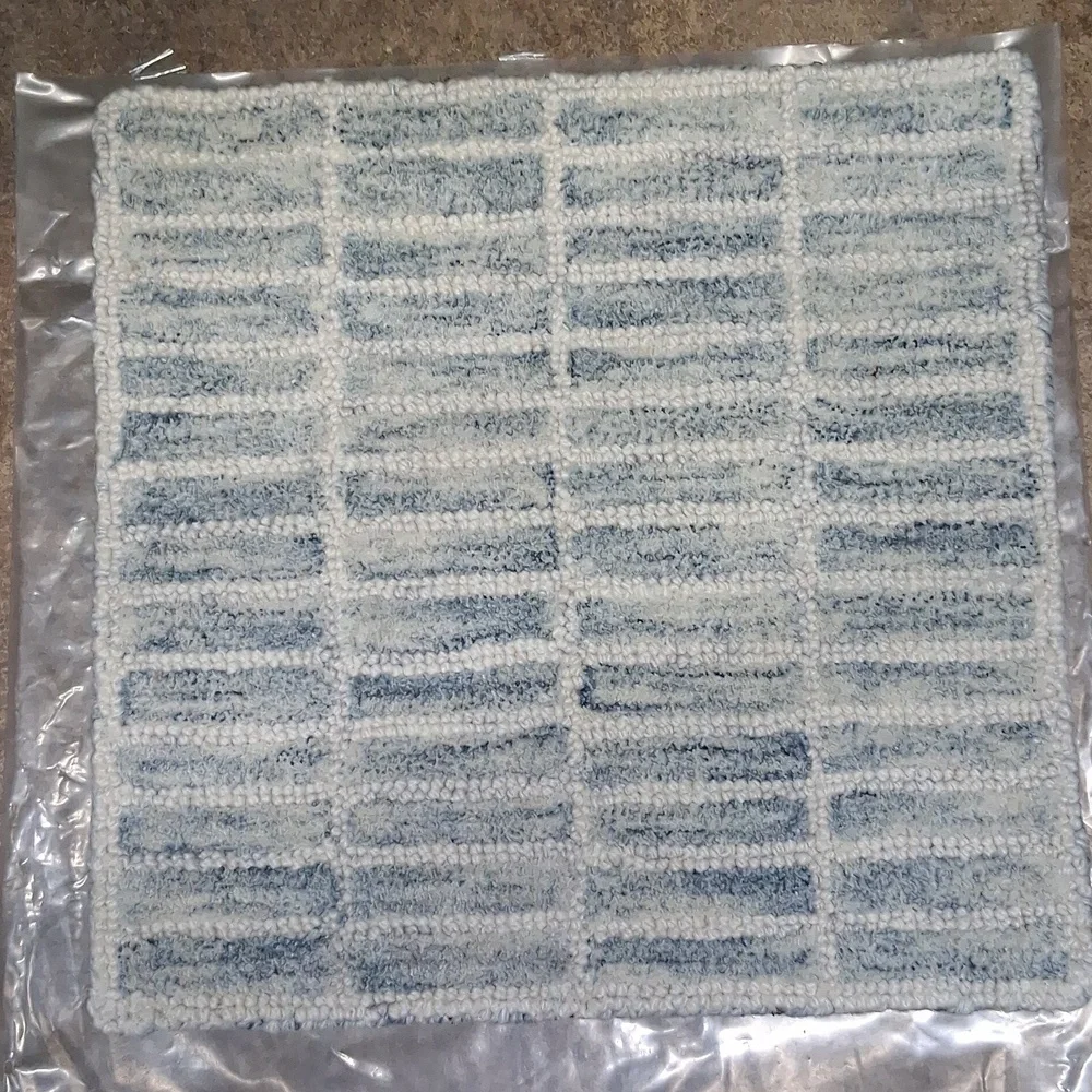 NWT Pottery Barn Capitola Hand-Tufted Wool Rug 18